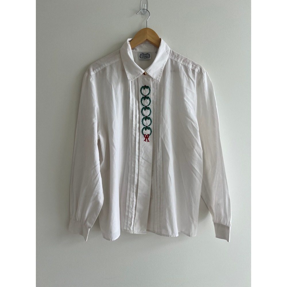 The‎ Villager Vintage White Embroidered Blouse L Cottagecore Holiday Shirt